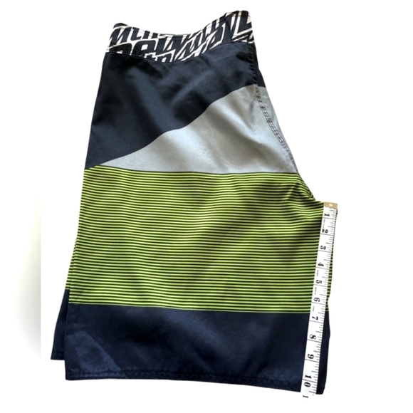 Mountain Dew Board Shorts Men's Green Striped Swim Trunks Size 38 - Picture 9 of 10